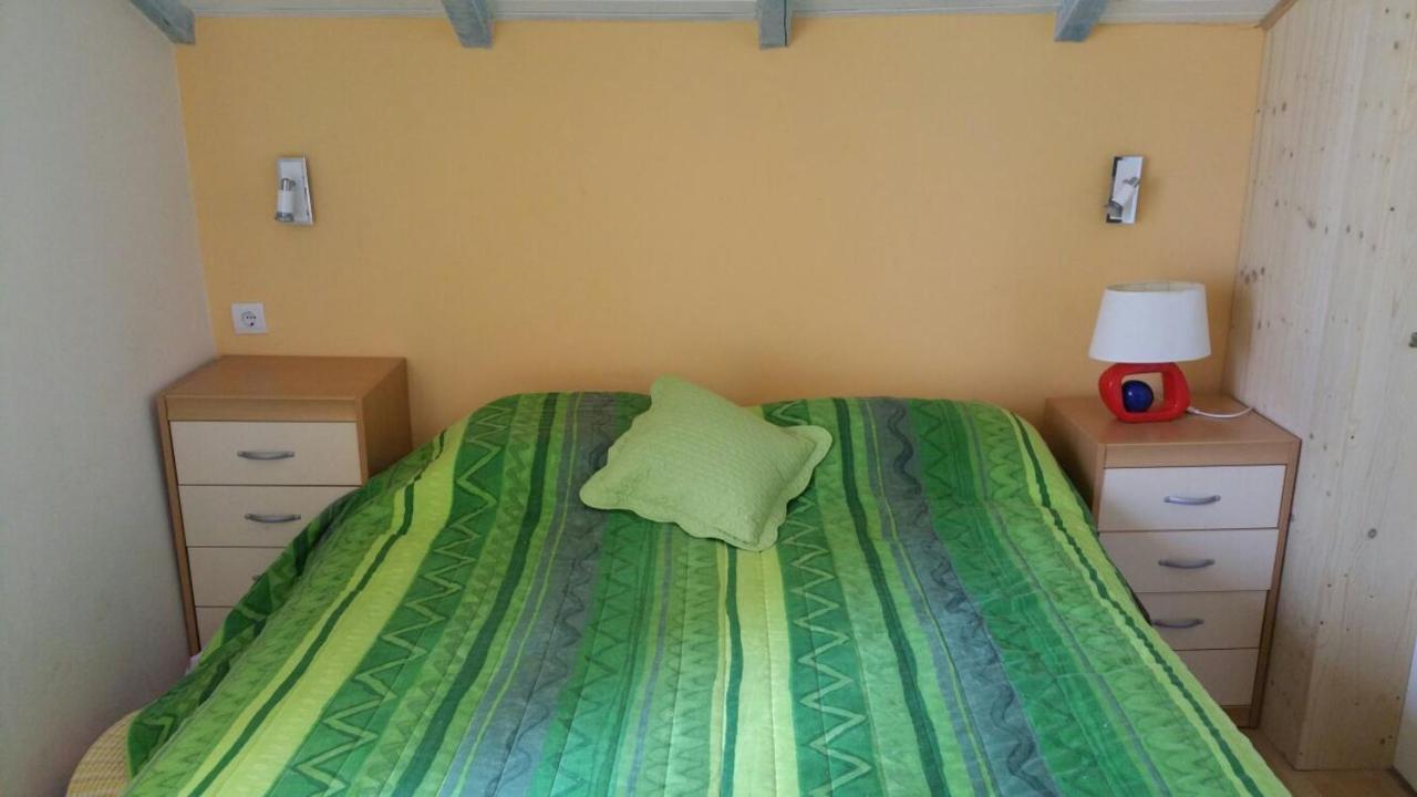 Tri Palme Apartment Đảo Prvić Ngoại thất bức ảnh