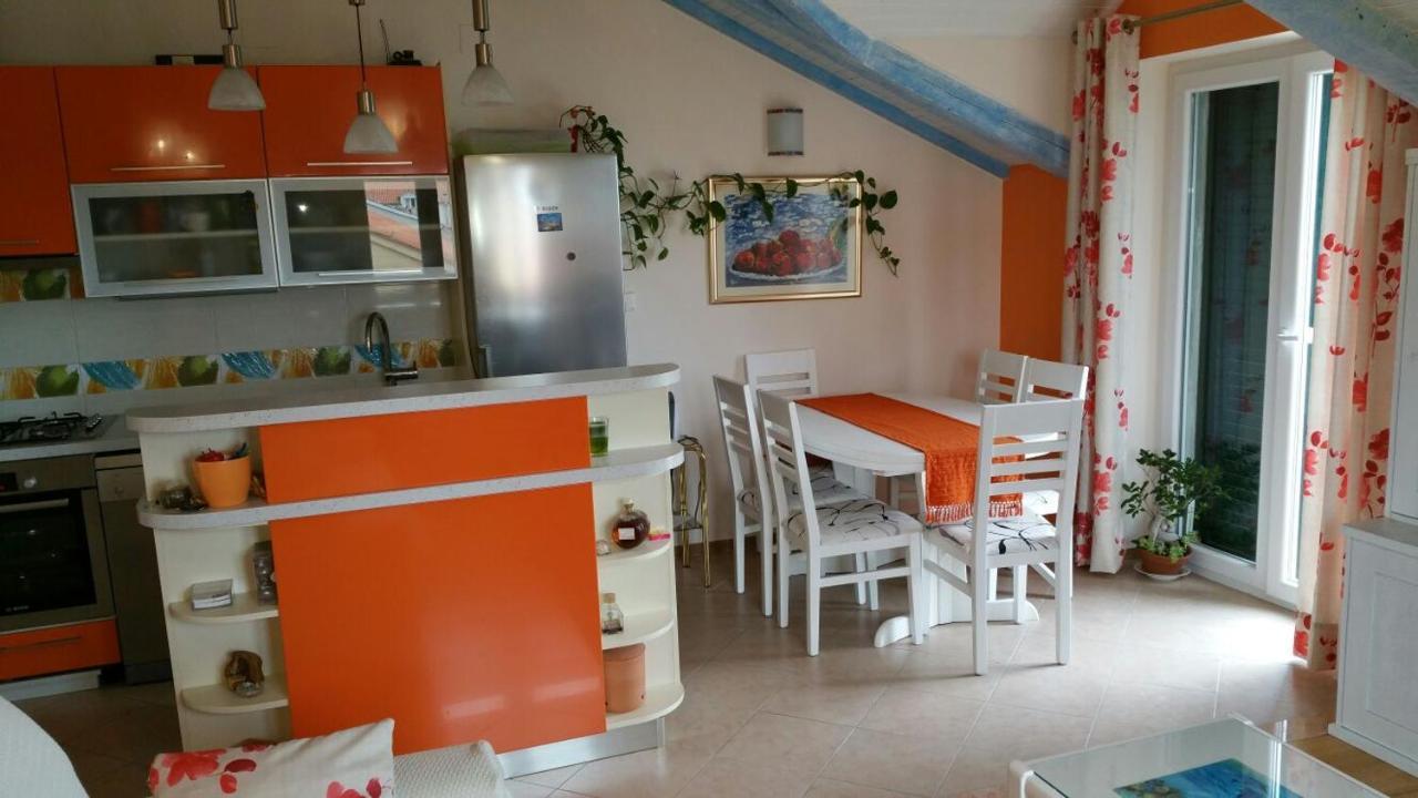 Tri Palme Apartment Đảo Prvić Ngoại thất bức ảnh